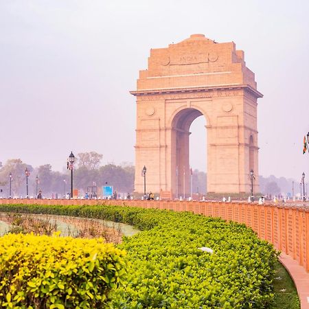 Hotel Aman Imperial Just A Minute Away From New Delhi Railway Station And Connaught Place Экстерьер фото