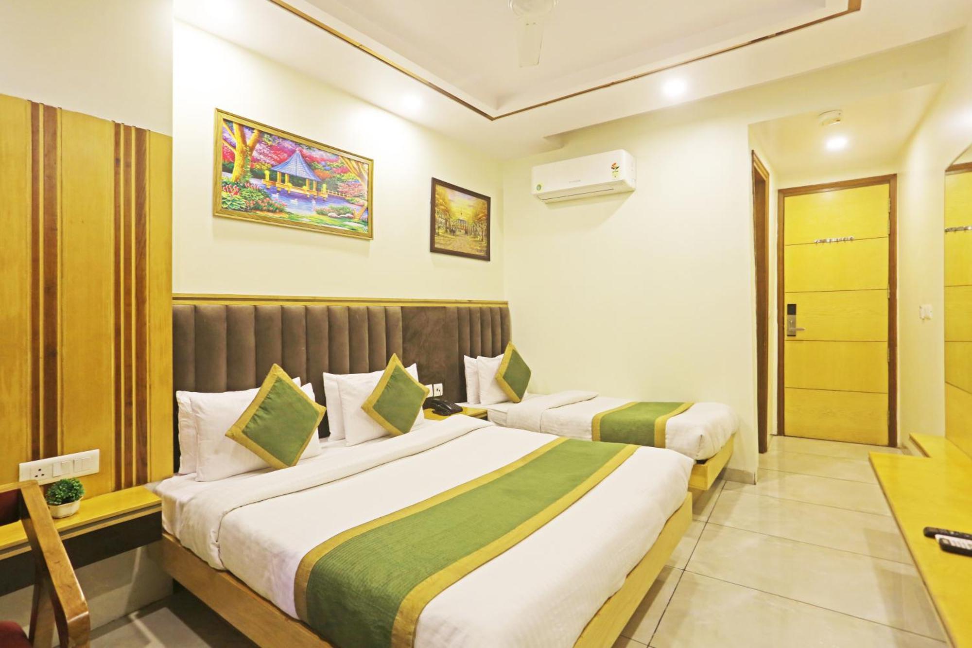 Hotel Aman Imperial Just A Minute Away From New Delhi Railway Station And Connaught Place Экстерьер фото