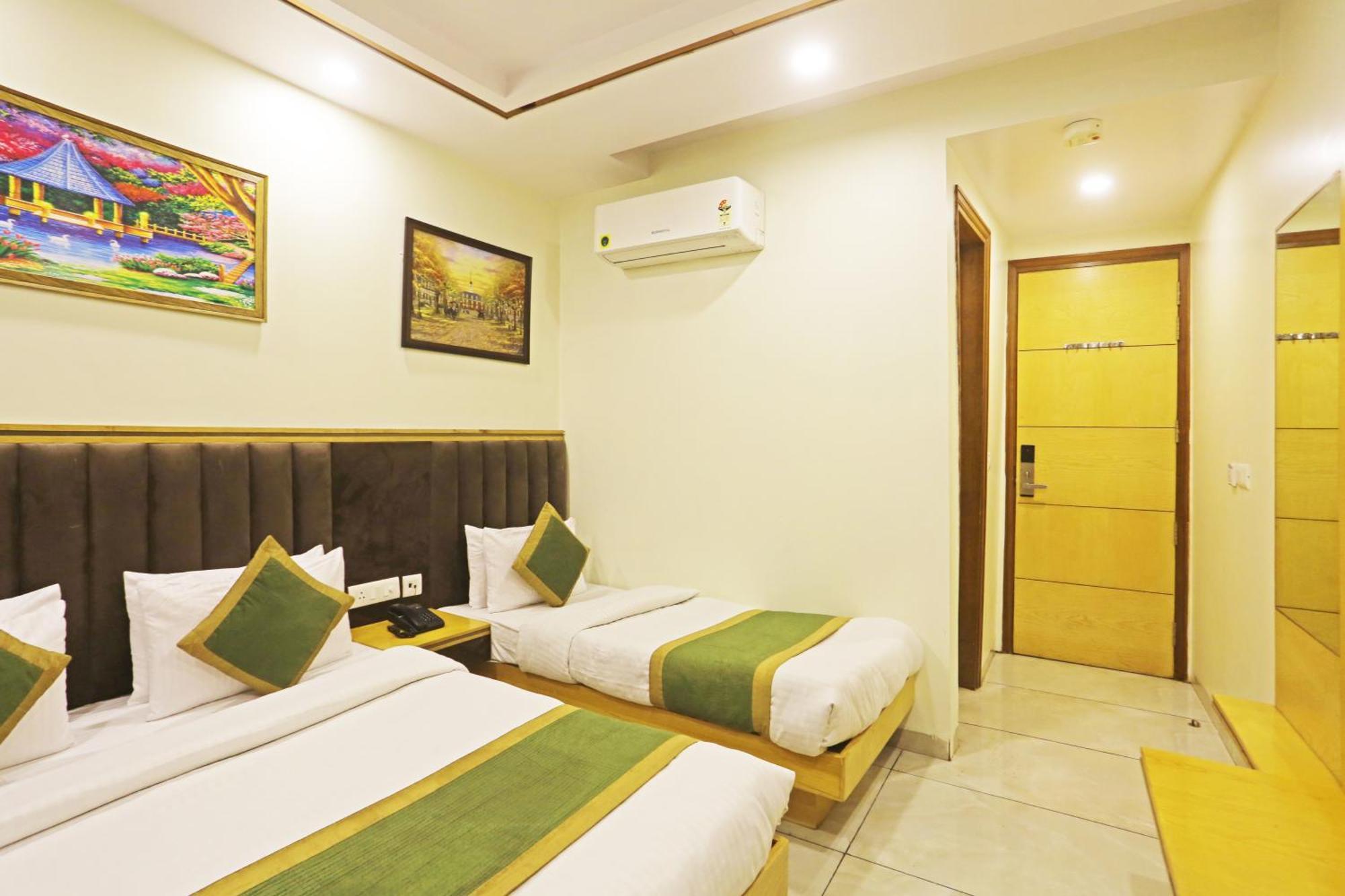 Hotel Aman Imperial Just A Minute Away From New Delhi Railway Station And Connaught Place Экстерьер фото