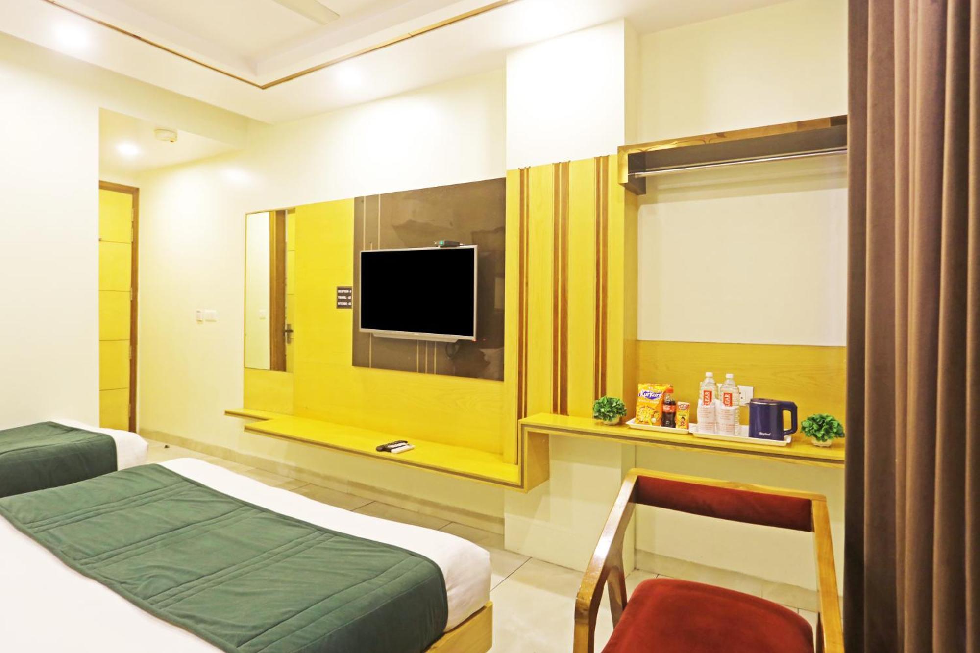 Hotel Aman Imperial Just A Minute Away From New Delhi Railway Station And Connaught Place Экстерьер фото