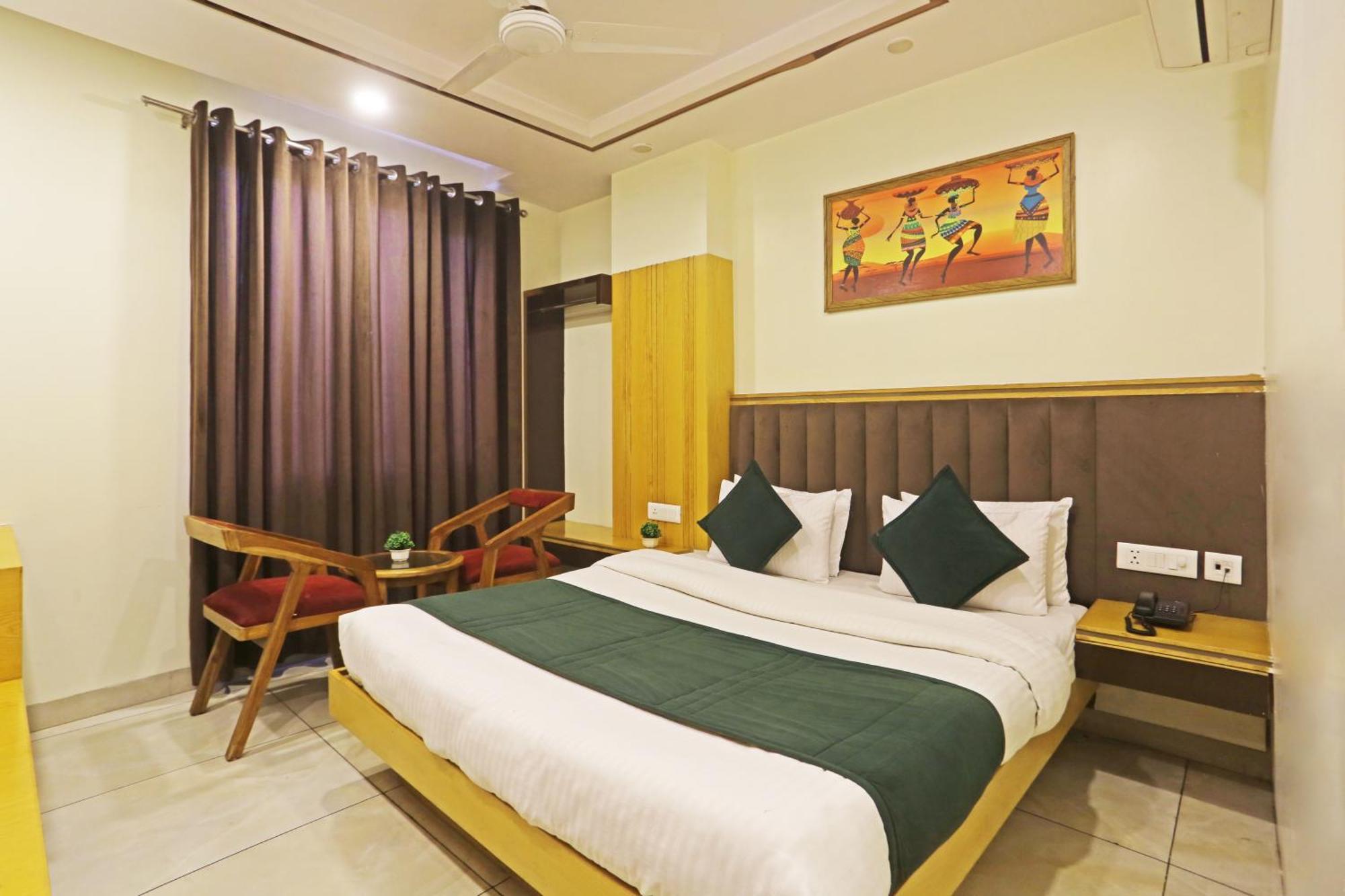Hotel Aman Imperial Just A Minute Away From New Delhi Railway Station And Connaught Place Экстерьер фото