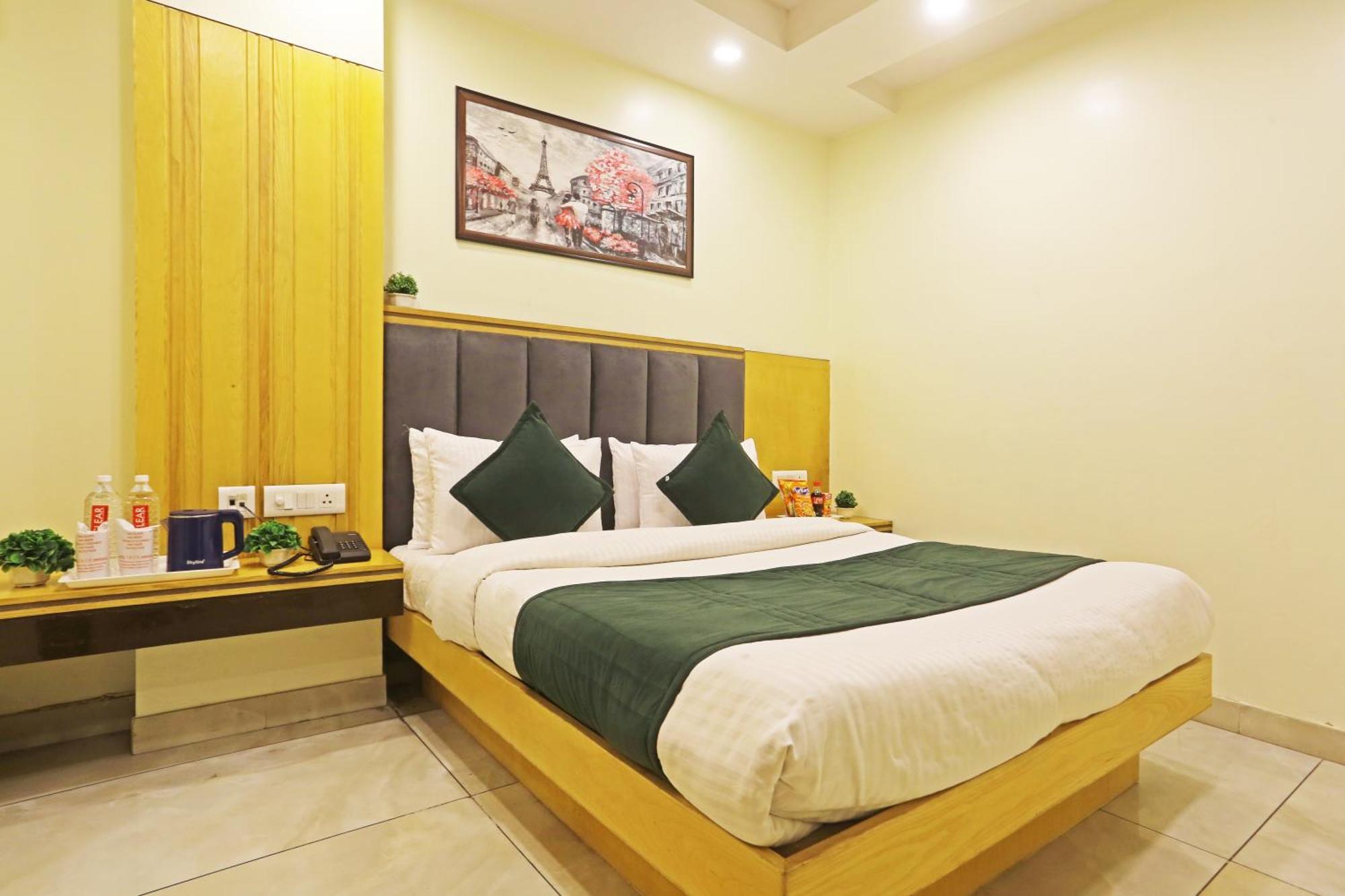 Hotel Aman Imperial Just A Minute Away From New Delhi Railway Station And Connaught Place Экстерьер фото