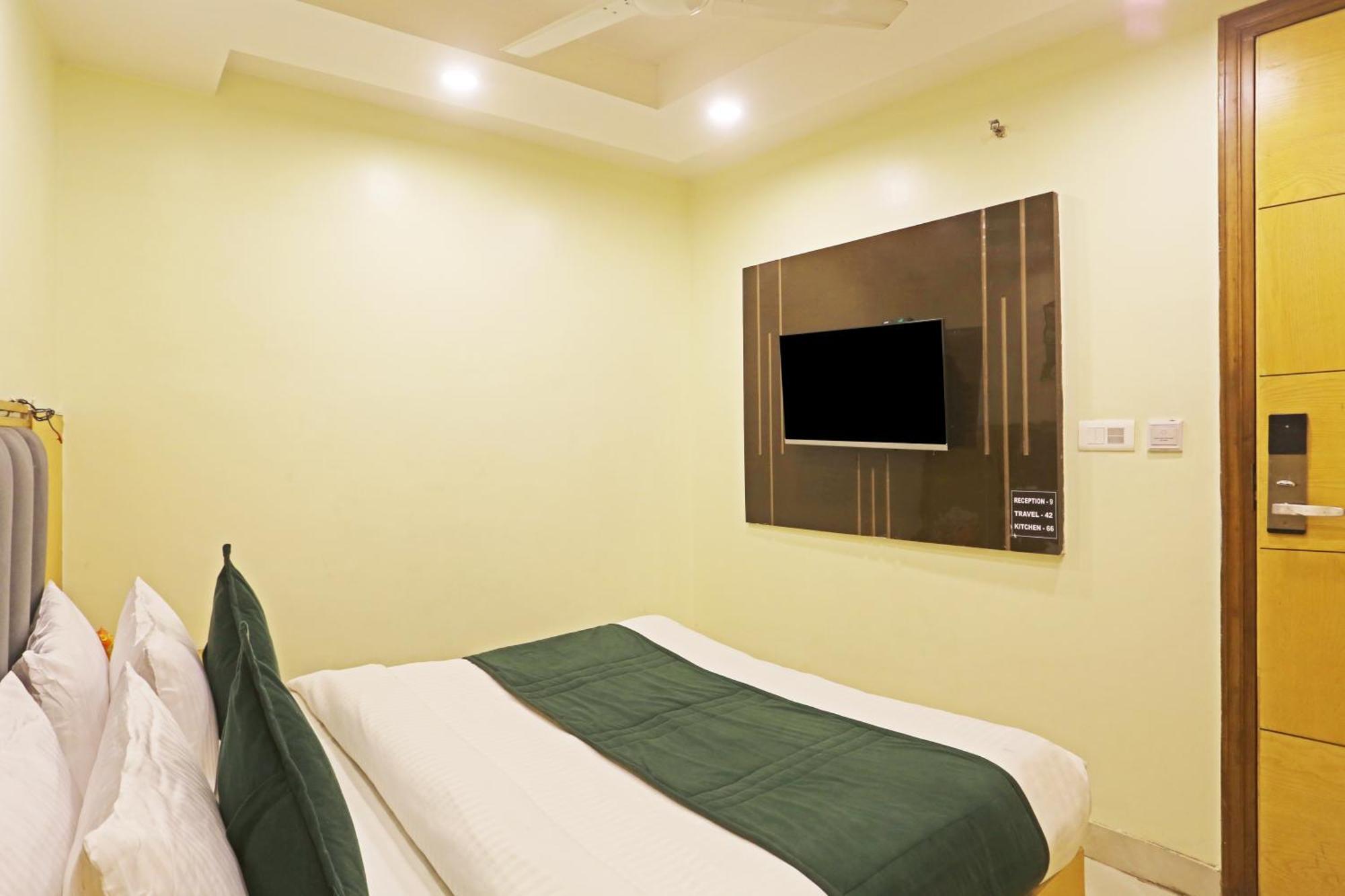 Hotel Aman Imperial Just A Minute Away From New Delhi Railway Station And Connaught Place Экстерьер фото